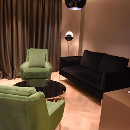 Unik 4* Tirana